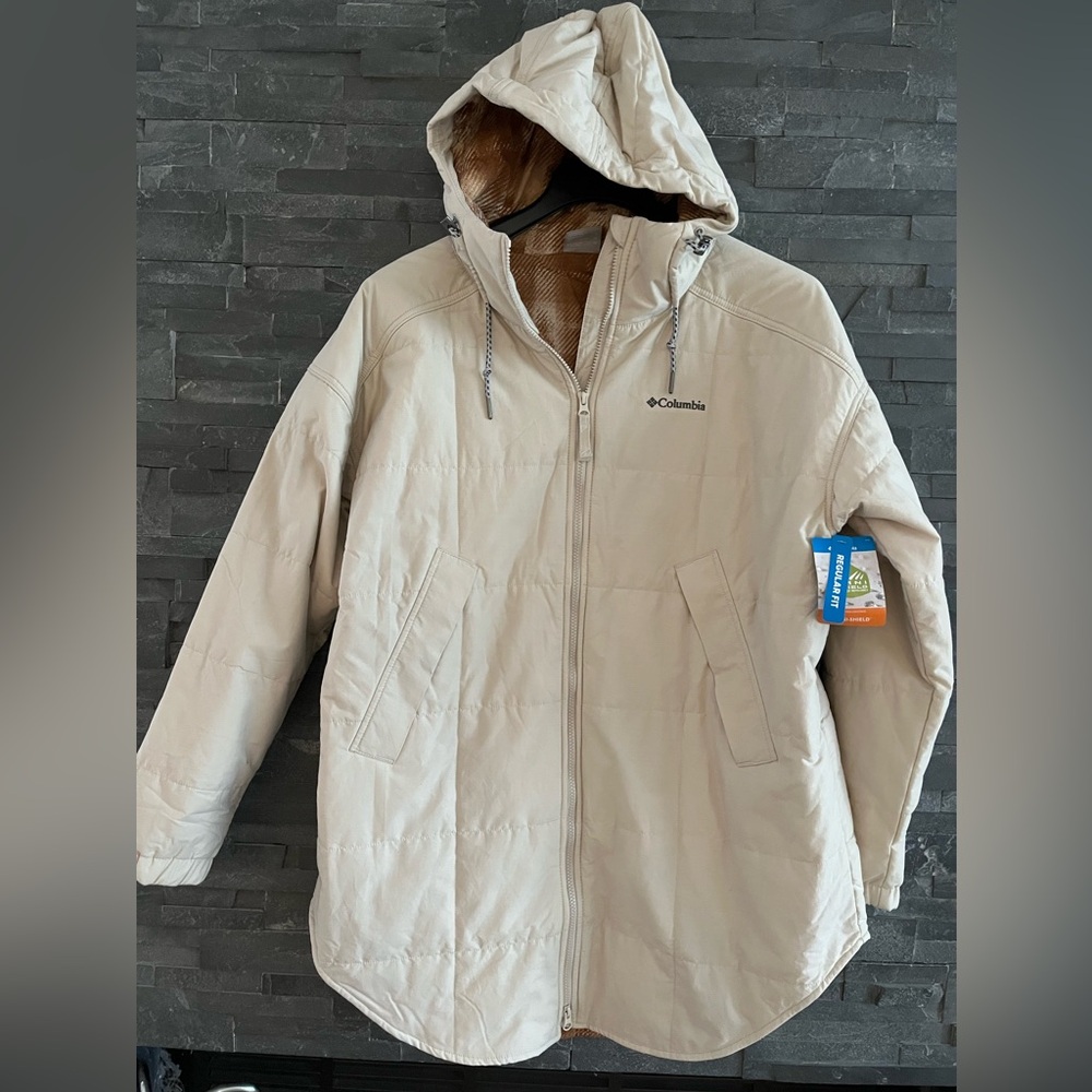 Columbia Chatfield Hill™ II Hooded Quilted Novelty Jacket w/Omni-Shield™ finish - Picture 8 of 16
